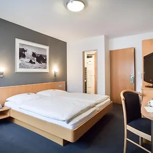 3* Отель Mautner Airport Und Messehotel