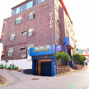 Oyo Myeongdong 5 Hostel Seoel